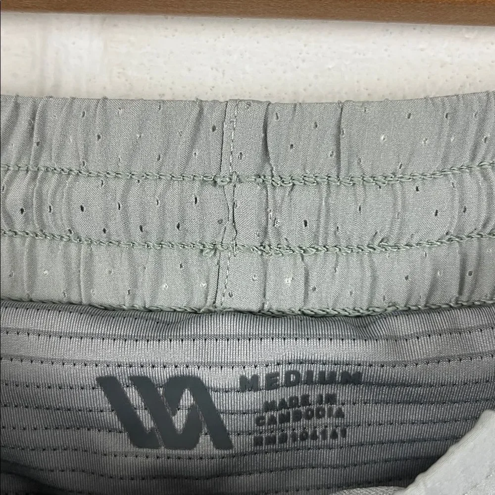 VRST men’s accelerate 7” lined gray athletic performance short size M